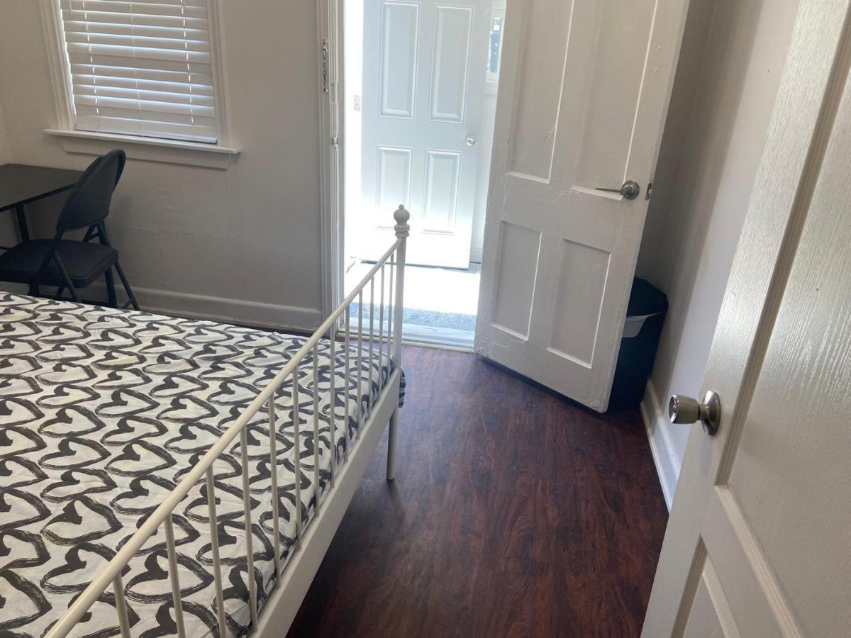 Budget Quad Room With En Suite Bathroom 36B Toronto Zewnętrze zdjęcie